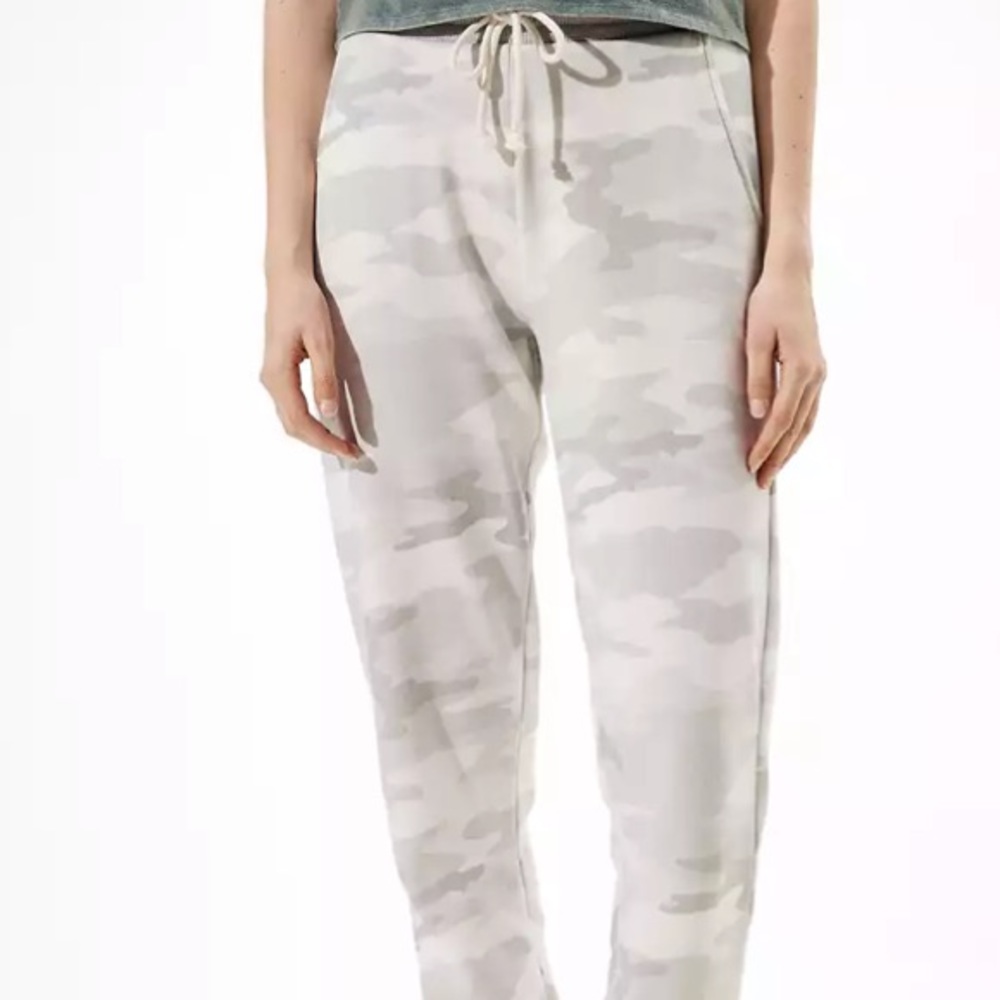 American Eagle Slim Boyfriend Jogger